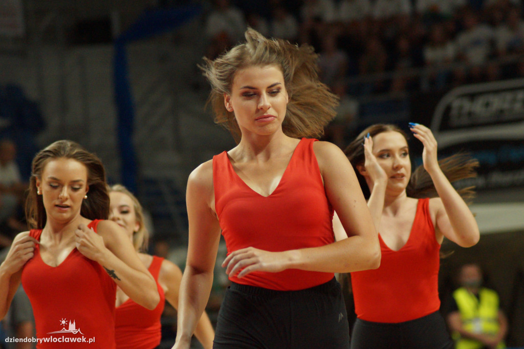Cheerleaderki na meczu Anwil vs Asseco