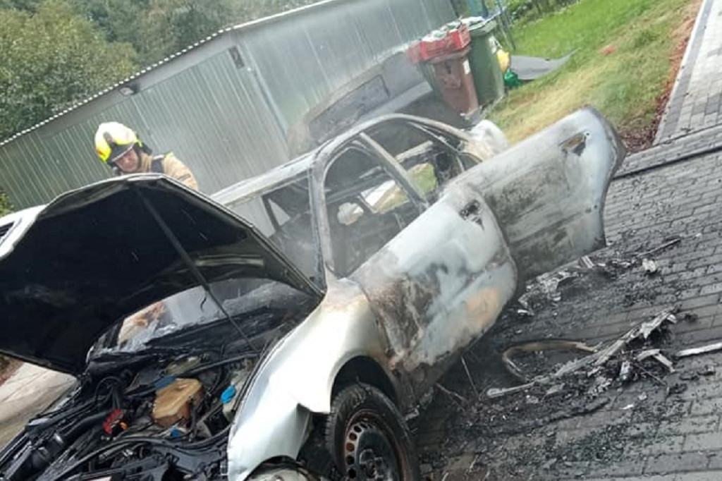 Osobowe audi kompletnie spłonęło