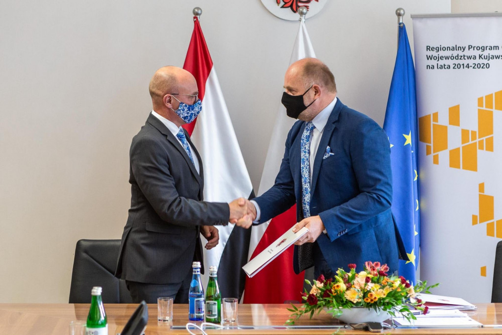 Umowa na Centrum Fajansu podpisana