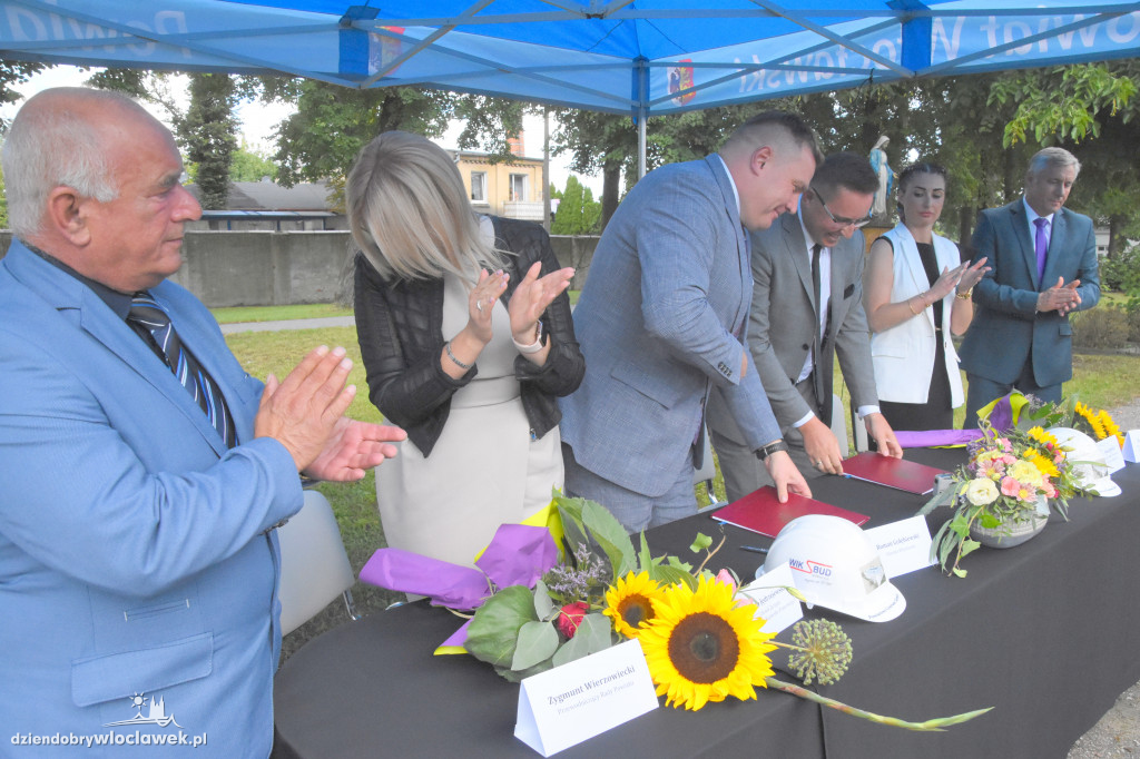 Powiatowe Centrum Zdrowia - umowa