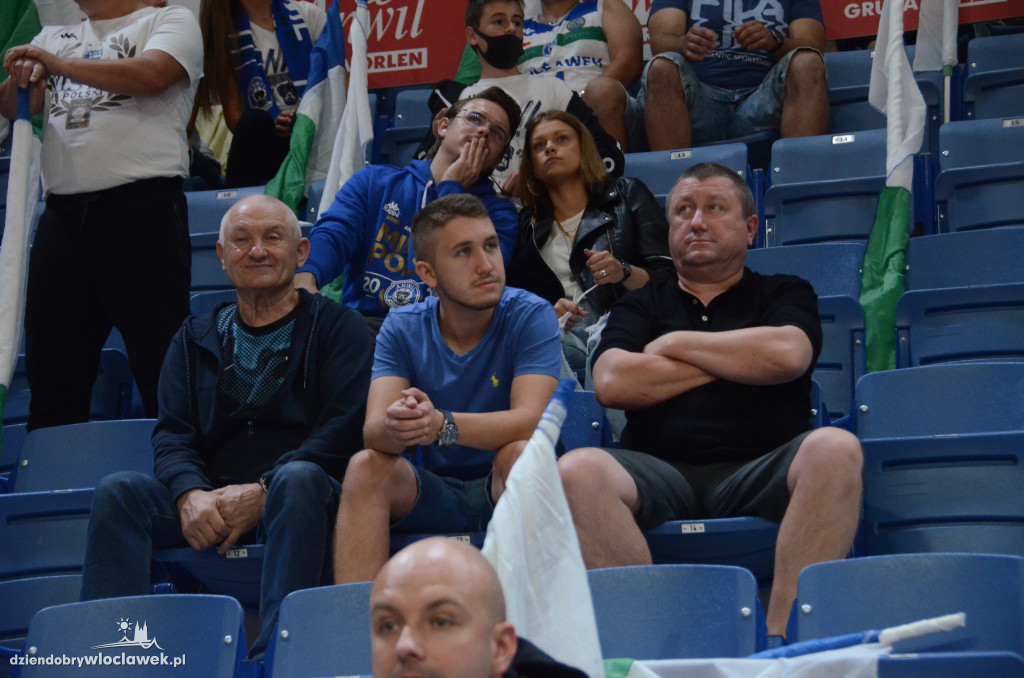 Kibice na Anwil Basketball Cup
