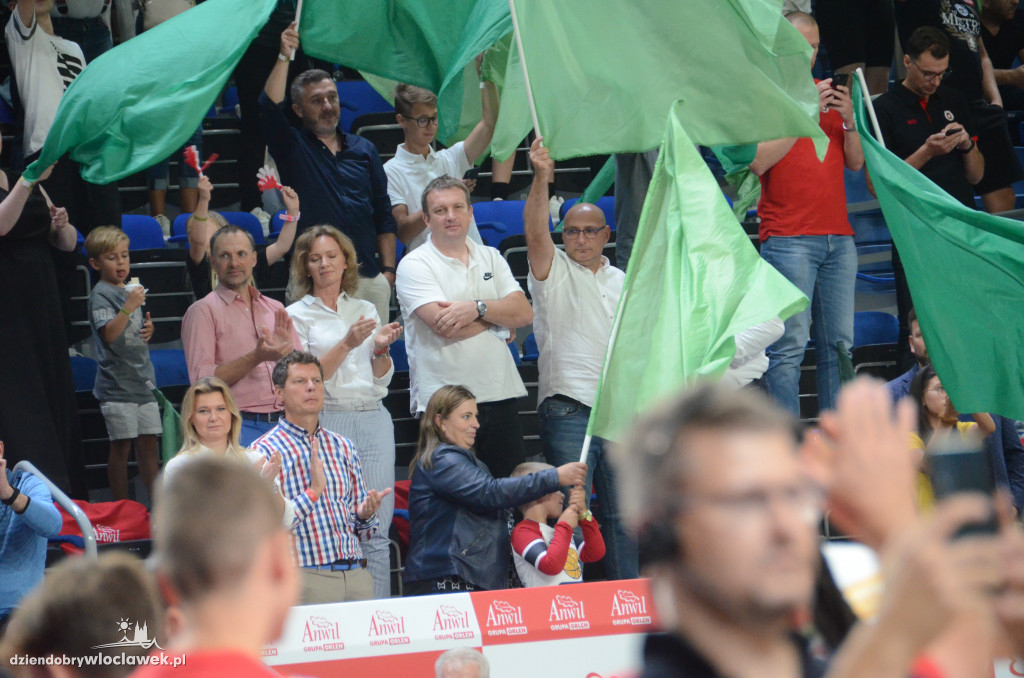 Kibice na Anwil Basketball Cup