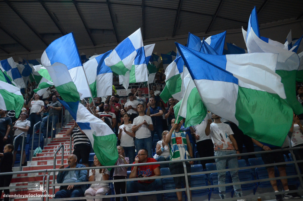 Kibice na Anwil Basketball Cup