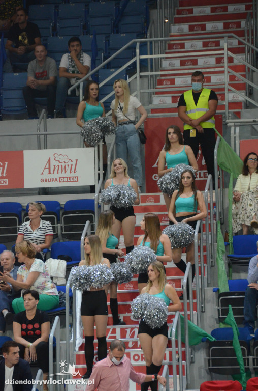 Cheerleaderki na Anwil Basketball Cup