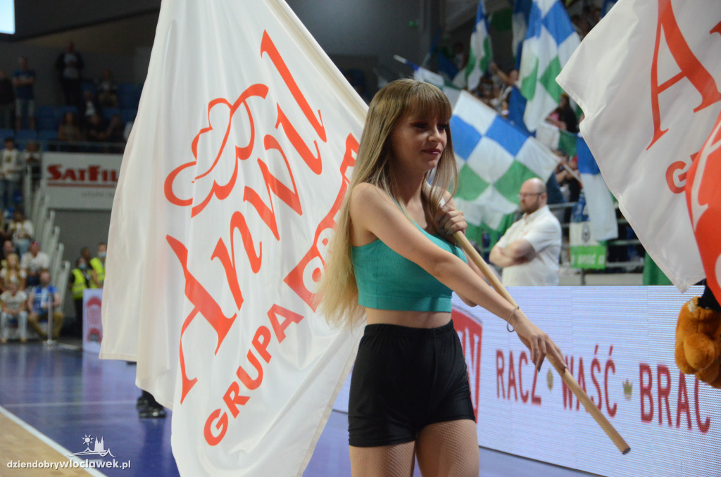 Cheerleaderki na Anwil Basketball Cup