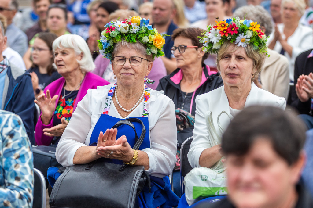 Władze Włocławka na dożynkach wojewódzkich