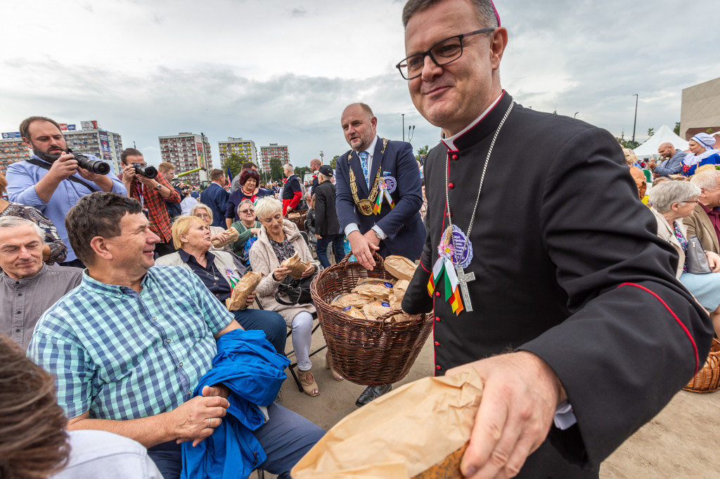 Władze Włocławka na dożynkach wojewódzkich