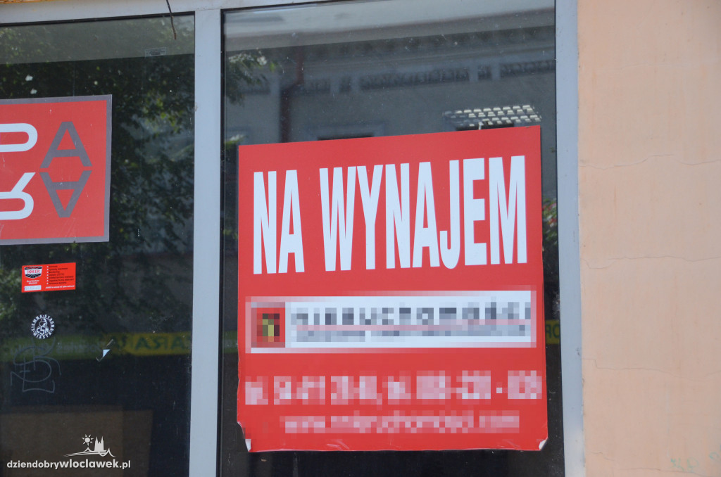 Ulica 3 Maja świeci pustkami?