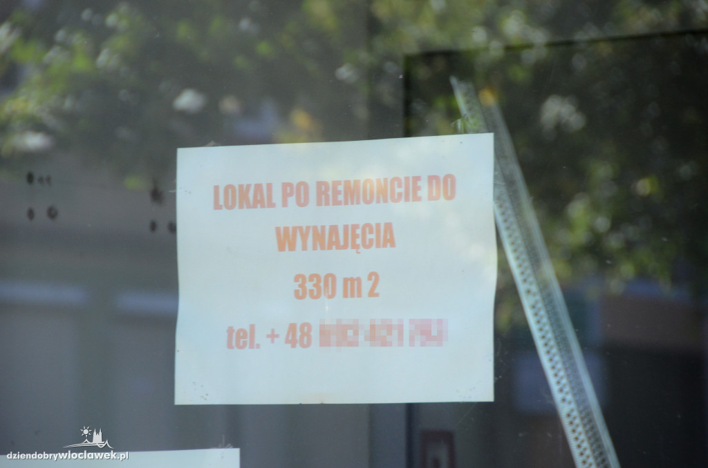 Ulica 3 Maja świeci pustkami?
