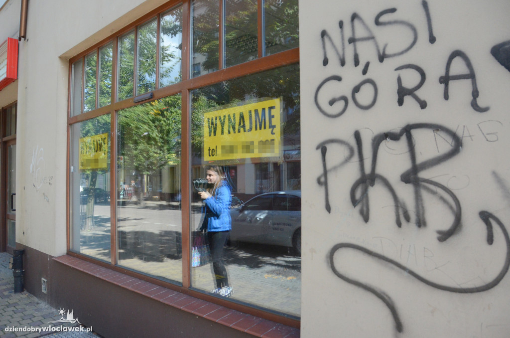 Ulica 3 Maja świeci pustkami?