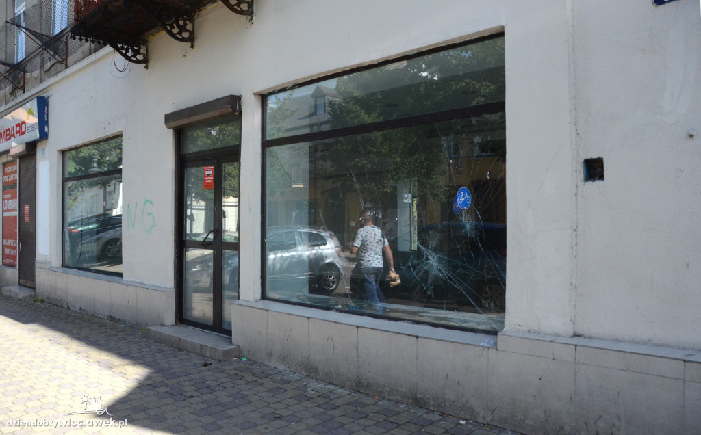 Ulica 3 Maja świeci pustkami?