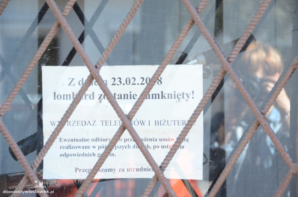 Ulica 3 Maja świeci pustkami?