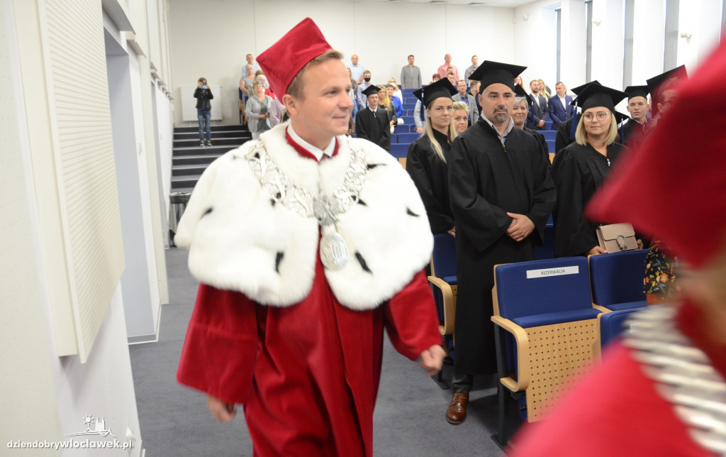 Uroczystości rozdania dyplomów absolwentom PUZ