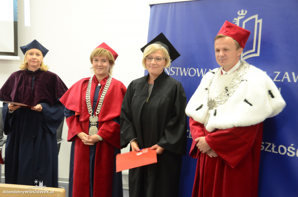 Uroczystości rozdania dyplomów absolwentom PUZ