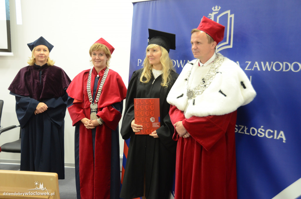 Uroczystości rozdania dyplomów absolwentom PUZ