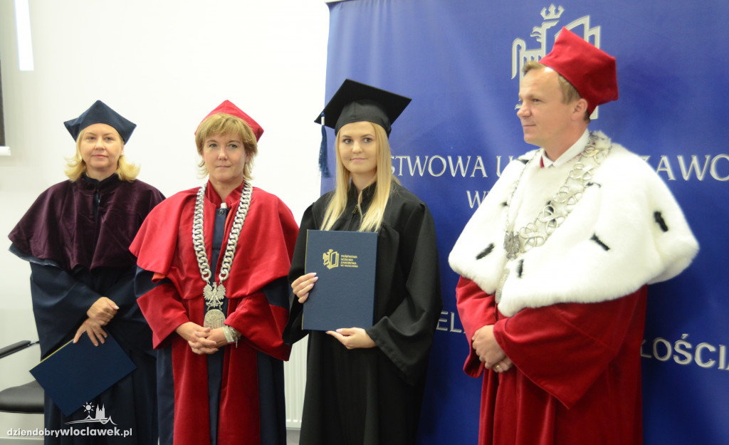 Uroczystości rozdania dyplomów absolwentom PUZ