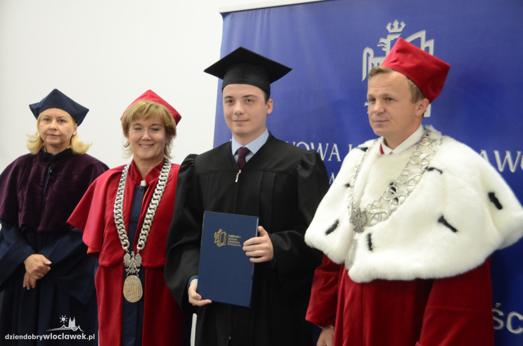 Uroczystości rozdania dyplomów absolwentom PUZ