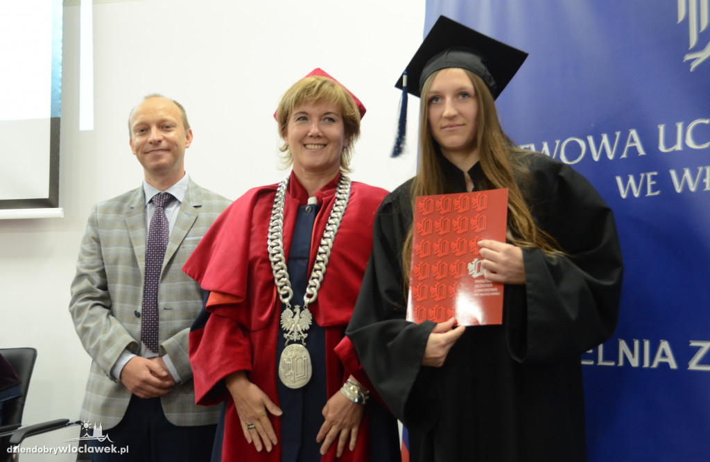 Uroczystości rozdania dyplomów absolwentom PUZ