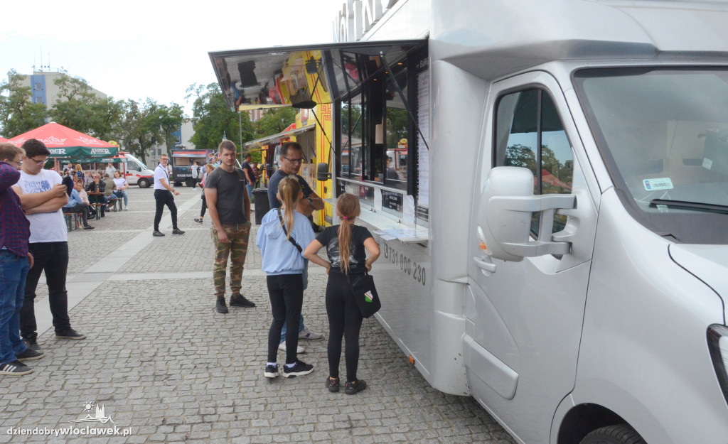 Food trucki opanowały Zielony Rynek
