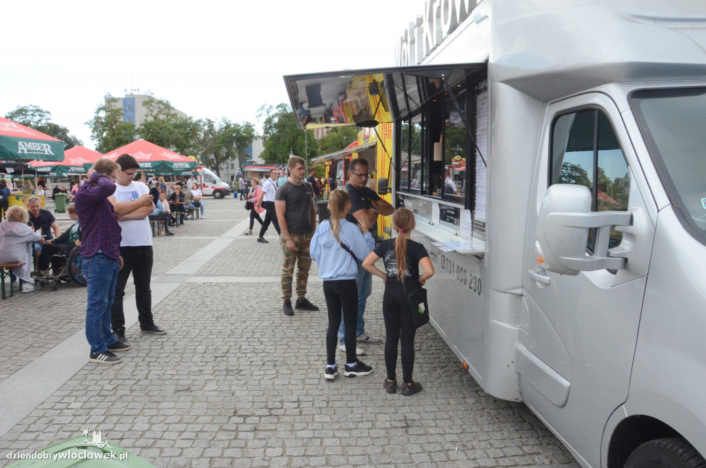 Food trucki opanowały Zielony Rynek