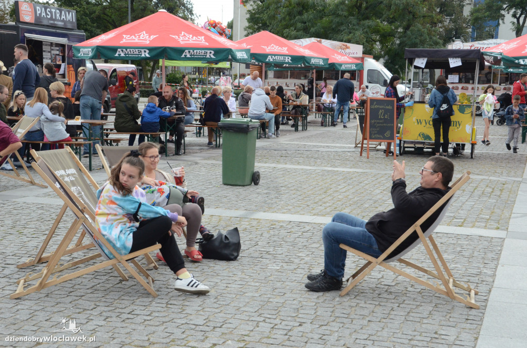 Food trucki opanowały Zielony Rynek