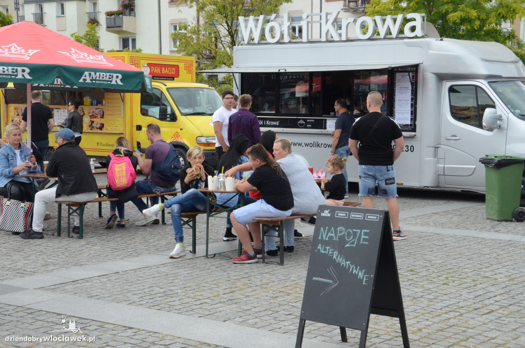 Food trucki opanowały Zielony Rynek