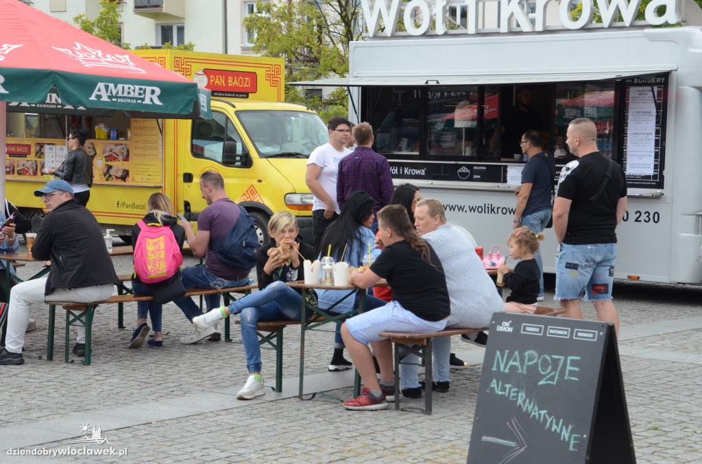 Food trucki opanowały Zielony Rynek