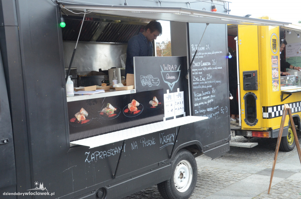 Food trucki opanowały Zielony Rynek