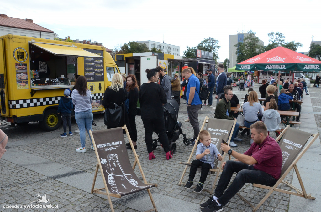 Food trucki opanowały Zielony Rynek