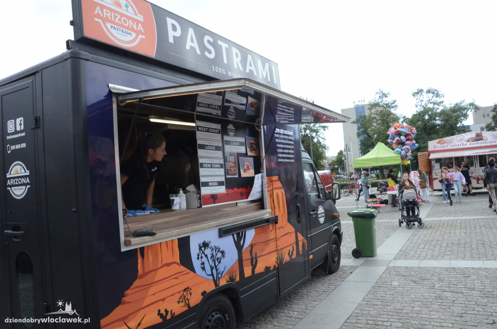 Food trucki opanowały Zielony Rynek