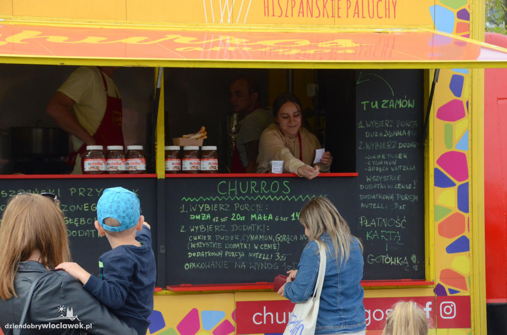 Food trucki opanowały Zielony Rynek