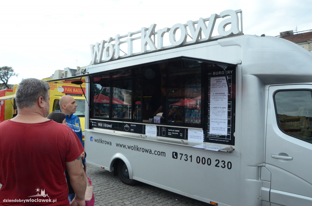 Food trucki opanowały Zielony Rynek