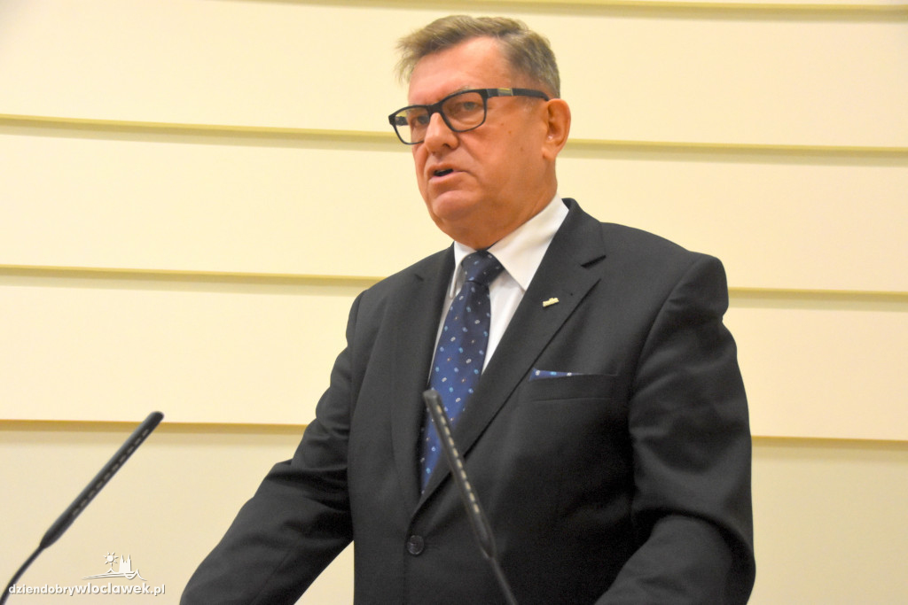 Nadzwyczajna sesja rady miejskiej ws. szpitala