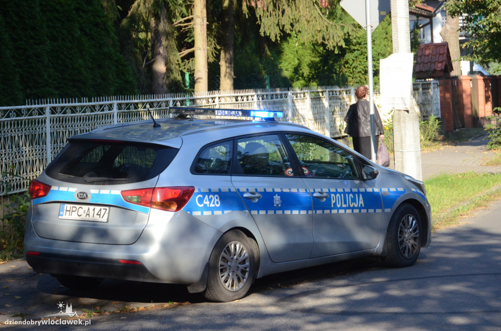 Zderzenie dwóch samochodów w Michelinie