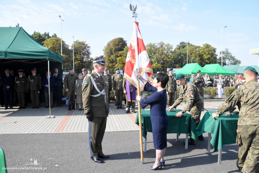 Jednostka strzelecka Włocławek z nowym sztandarem