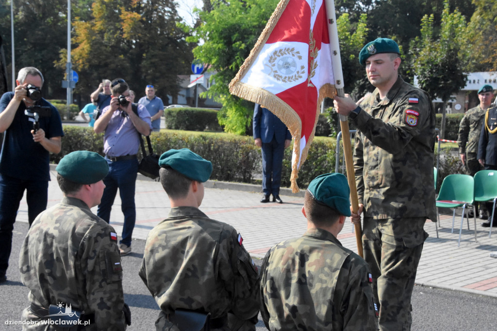 Jednostka strzelecka Włocławek z nowym sztandarem