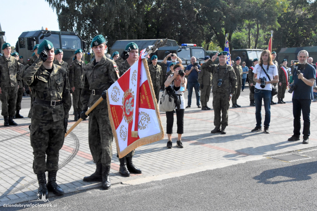 Jednostka strzelecka Włocławek z nowym sztandarem