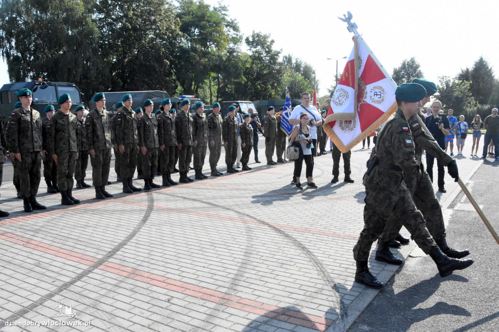Jednostka strzelecka Włocławek z nowym sztandarem