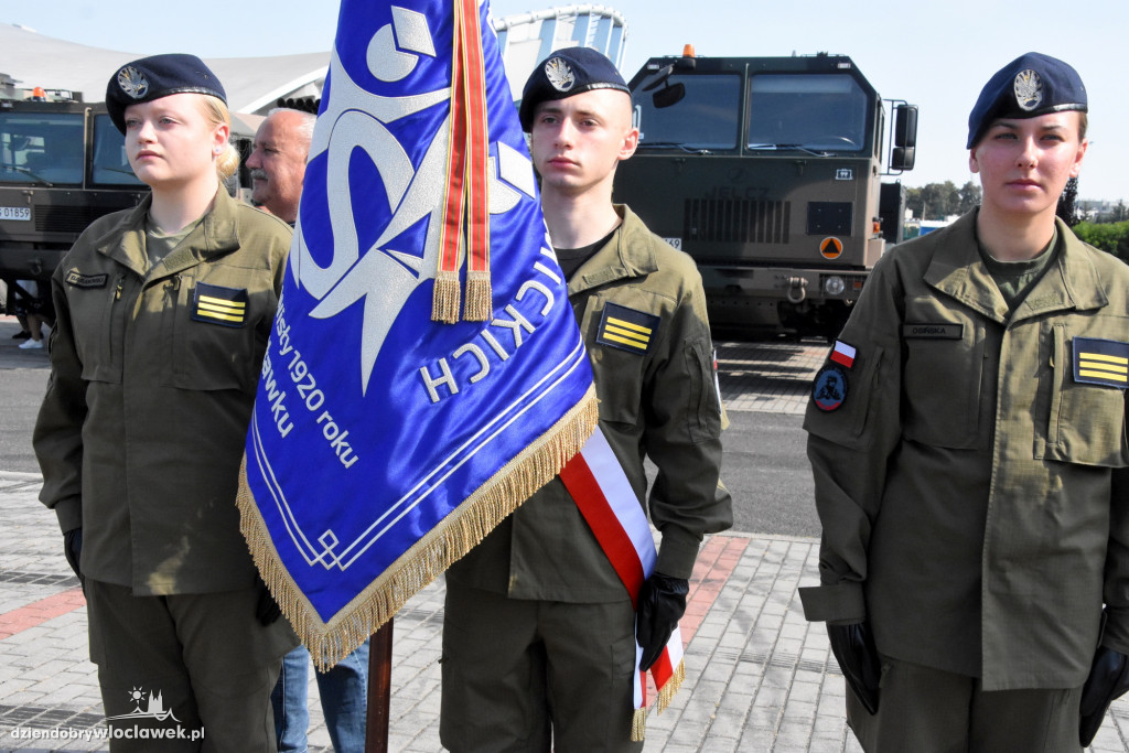 Jednostka strzelecka Włocławek z nowym sztandarem