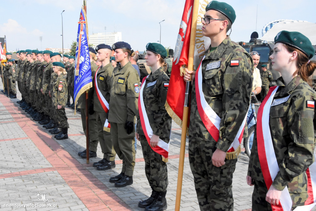 Jednostka strzelecka Włocławek z nowym sztandarem