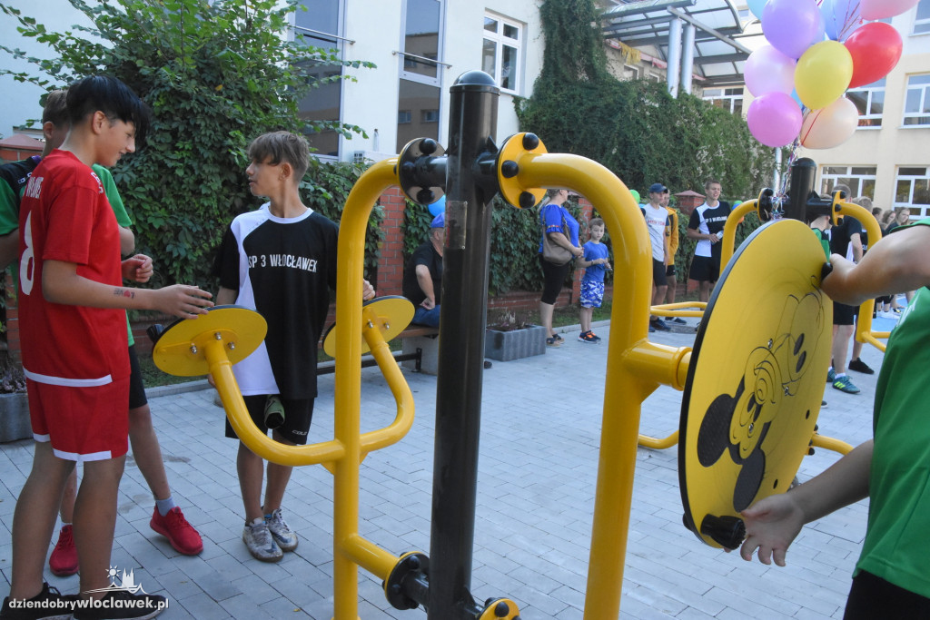 Piknik integracyjno-sportowy przy SP3