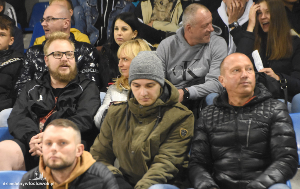 Kibice na meczu z Piastem Gliwice