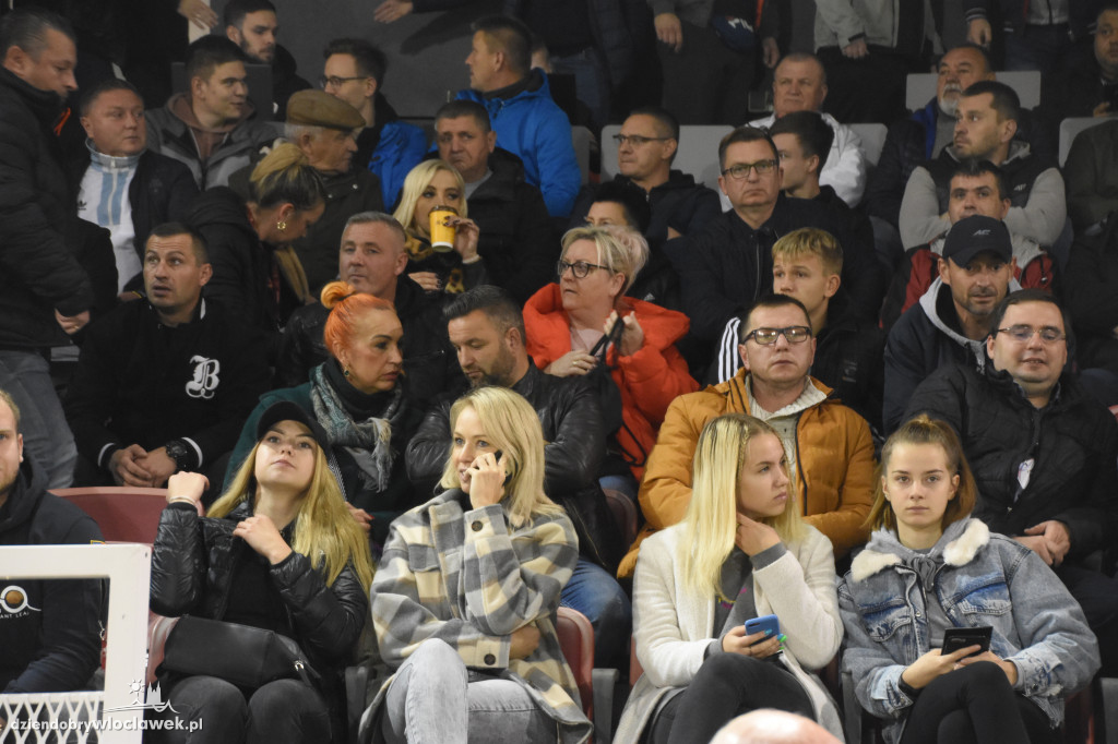 Kibice na meczu z Piastem Gliwice