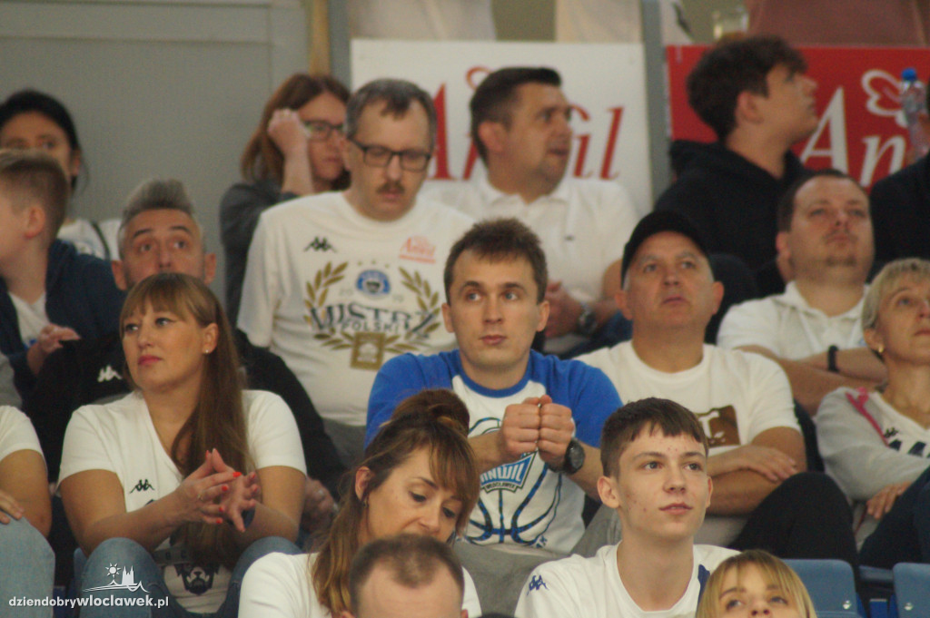 Kibice na meczu Anwil vs Astoria