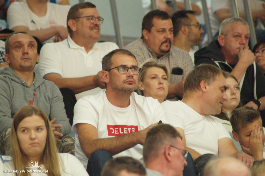 Kibice na meczu Anwil vs Astoria
