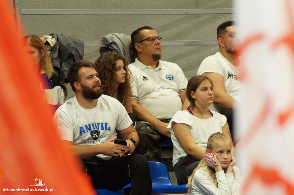 Kibice na meczu Anwil vs Astoria