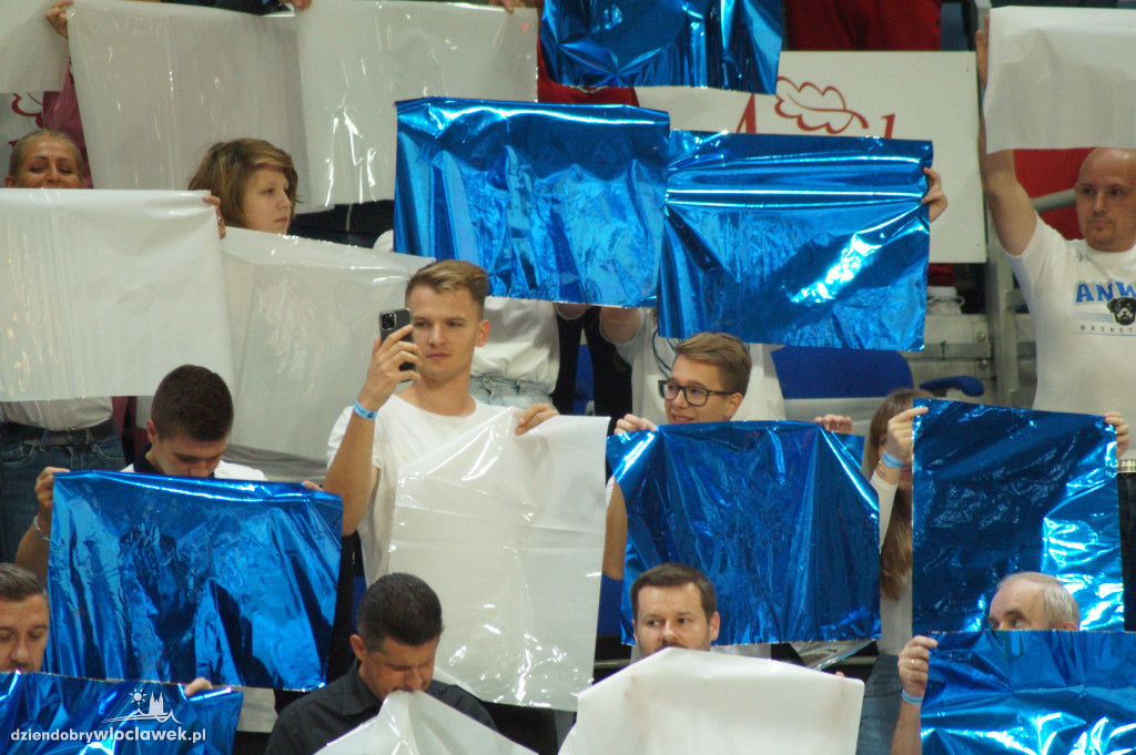 Kibice na meczu Anwil vs Astoria