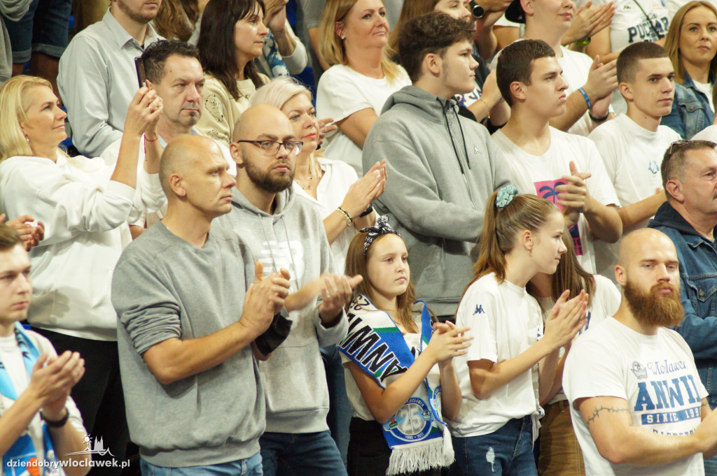 Kibice na meczu Anwil vs Astoria