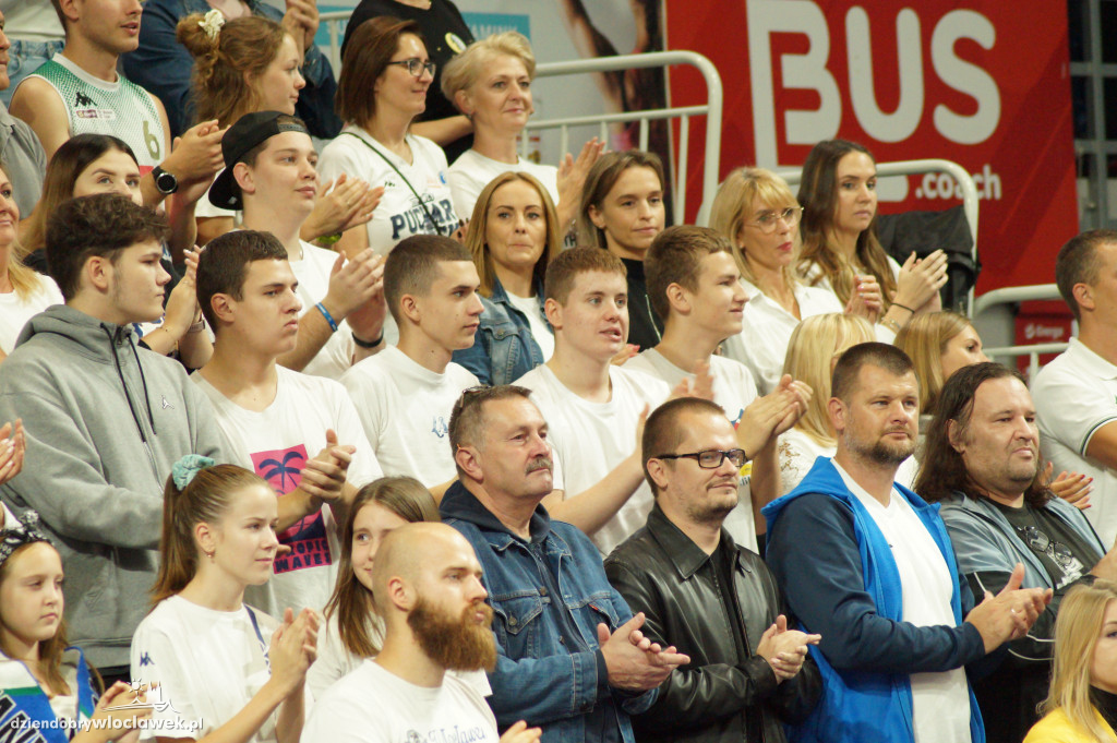 Kibice na meczu Anwil vs Astoria
