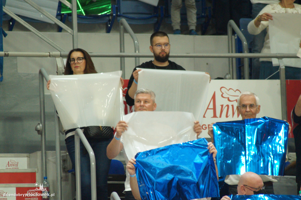 Kibice na meczu Anwil vs Astoria